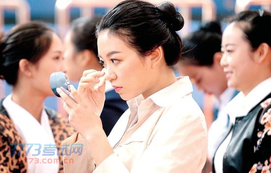 2014年南航乘务(安全)员招聘工作面试现场