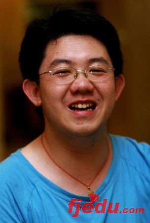 云南理科高分生郭俊:淡定就是胜利(图)