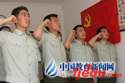 国防生故事:“四个100%”的背后(组图)