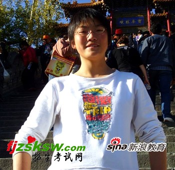 宁夏2010年高考文科状元张佳颖 宁夏2010年高考文科状元张佳颖
