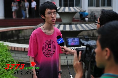 陈瑒夺2012江西高考文科状元 来自鹰潭一中