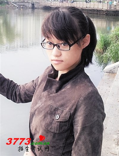 2012年黑龙江高考文科状元:高二文综不及格