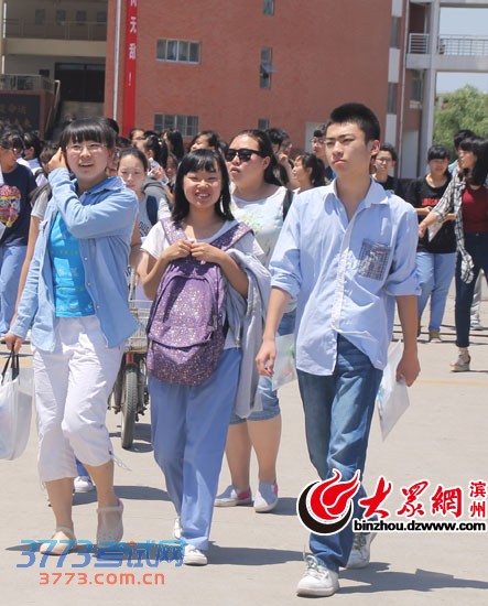 滨州文科考生普遍反映数学难度一般 最后两题难度大 点击浏览下一张