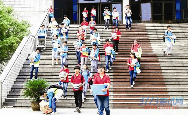 高考落幕试卷及答案公布 今起评卷23日成绩发榜