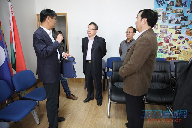 省教育厅高校工委书记王智平巡视检查我省硕士研究生招生复试工作