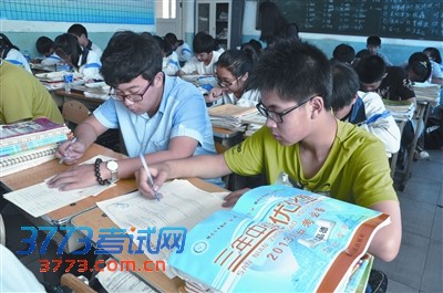 点击图片分享到上海滩微博 点击图片分享到上海滩微博