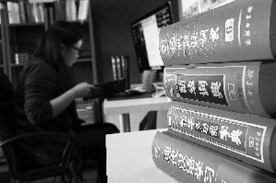 “听写大会”坠入古怪崇拜