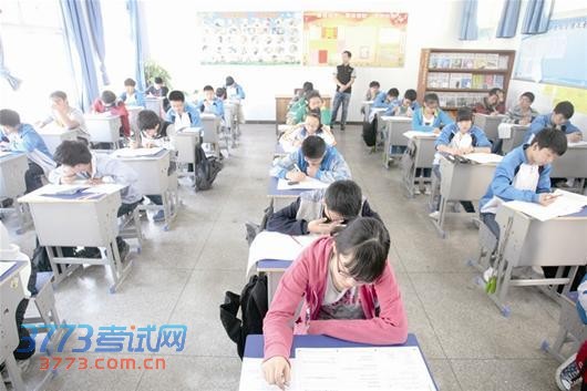 针对今年中考变化 黄石“模拟中考”昨开考